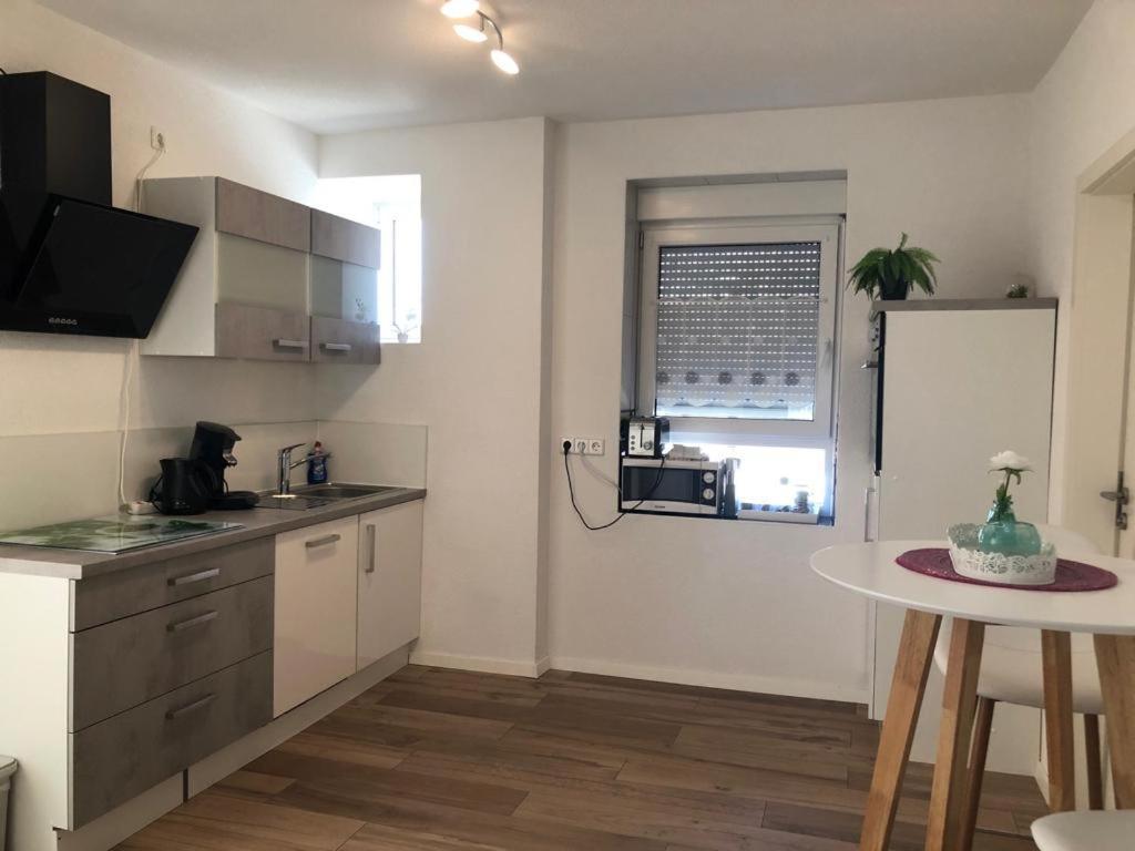 Grenznahe Ferienwohnung Mit 4 Schlafzimmern Гренцах-Вюлен Екстериор снимка